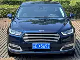 Фото 2 - Ford Taurus