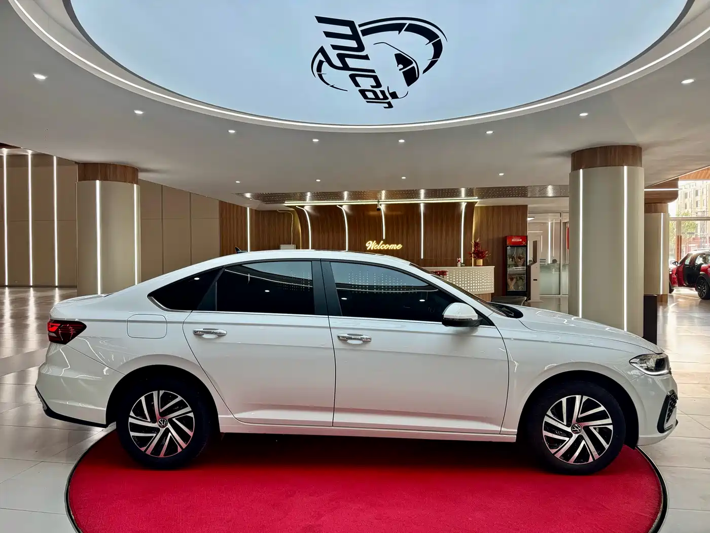Volkswagen Lavida 2024 Model 1.5L Automatic Starlight 5 Million Edition фото 4