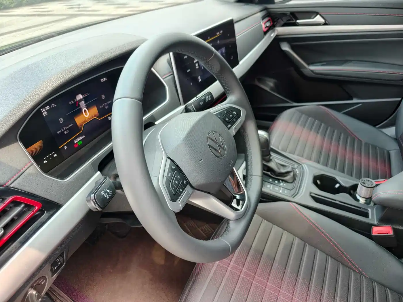Volkswagen Lavida 2024 Model 300TSI DSG Starlight Full Comfort Edition фото 8
