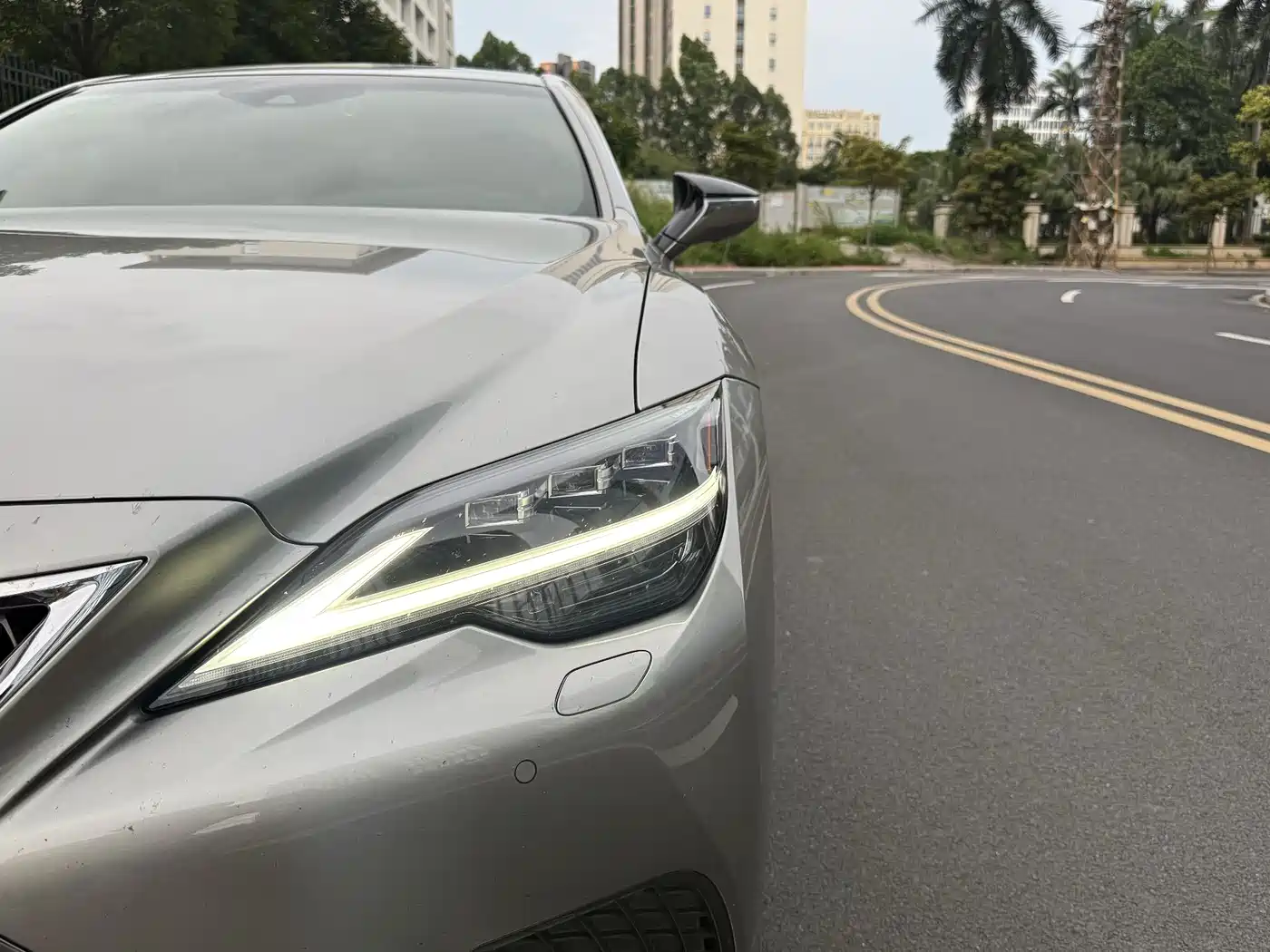 Lexus LS 2021 500h Excellence Edition фото 8
