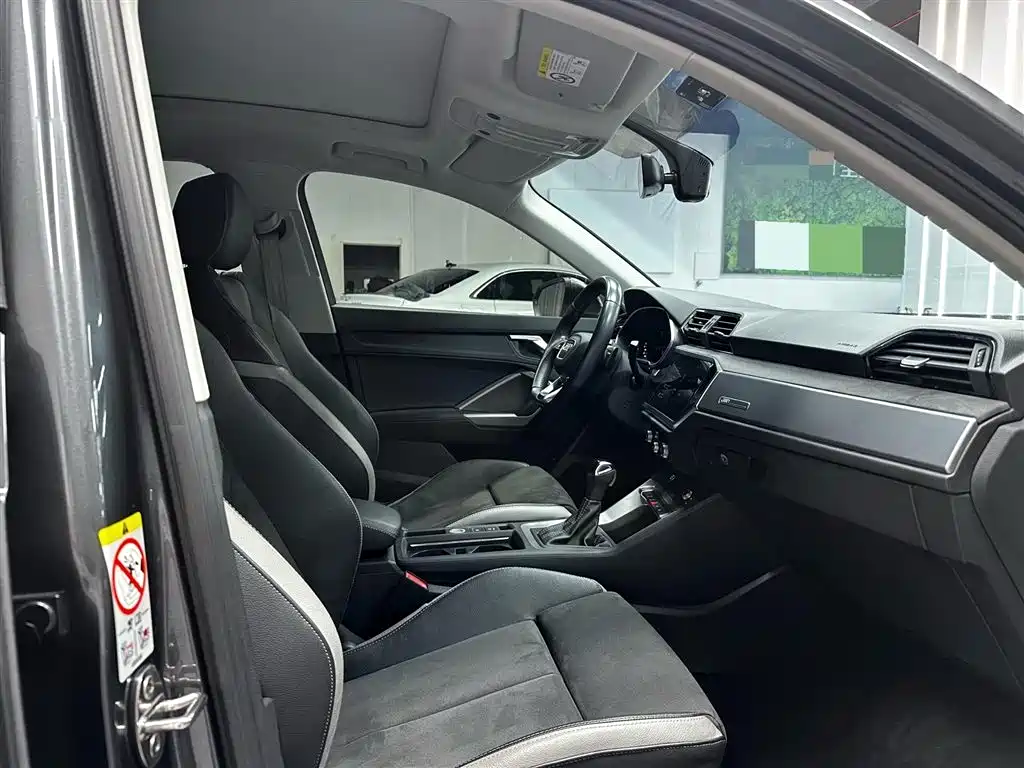 Audi Q3 2023 35 TFSI Fashion Dynamic (1.4T) фото 12