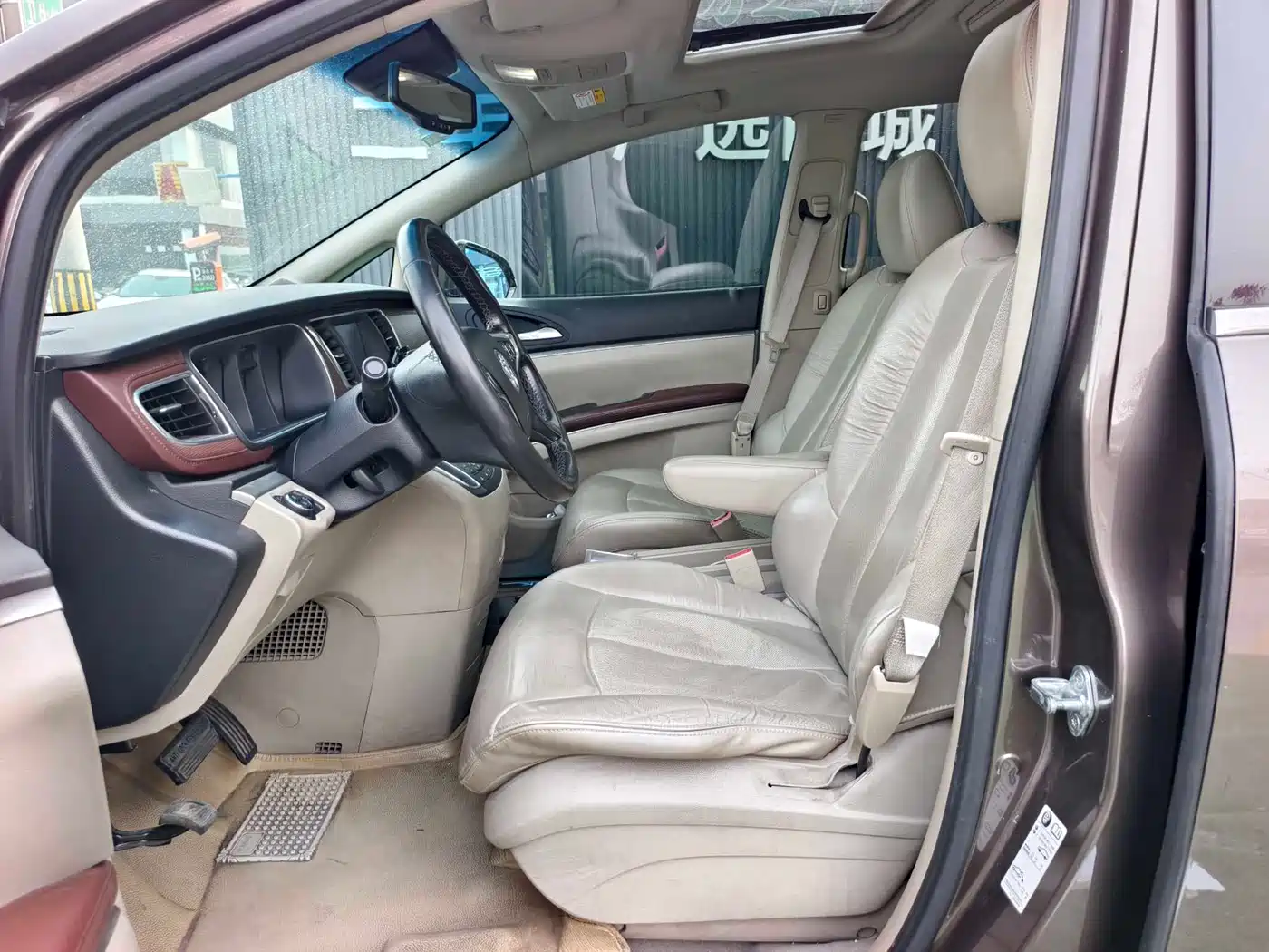 Buick GL8 2014 3.0L XT Luxury Business Flagship фото 12