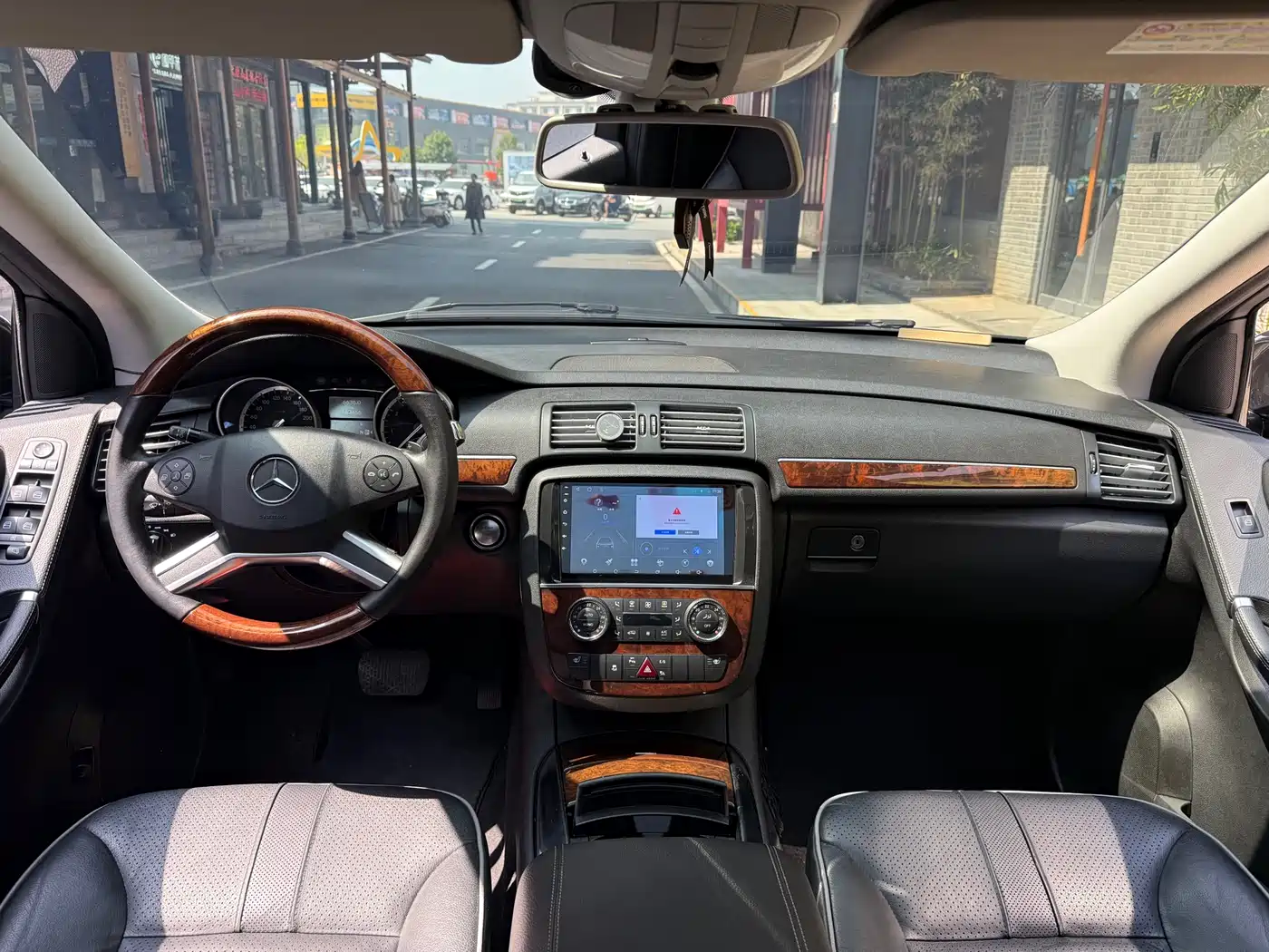 Mercedes-Benz R-Class 2011 R 350 L 4MATIC фото 5