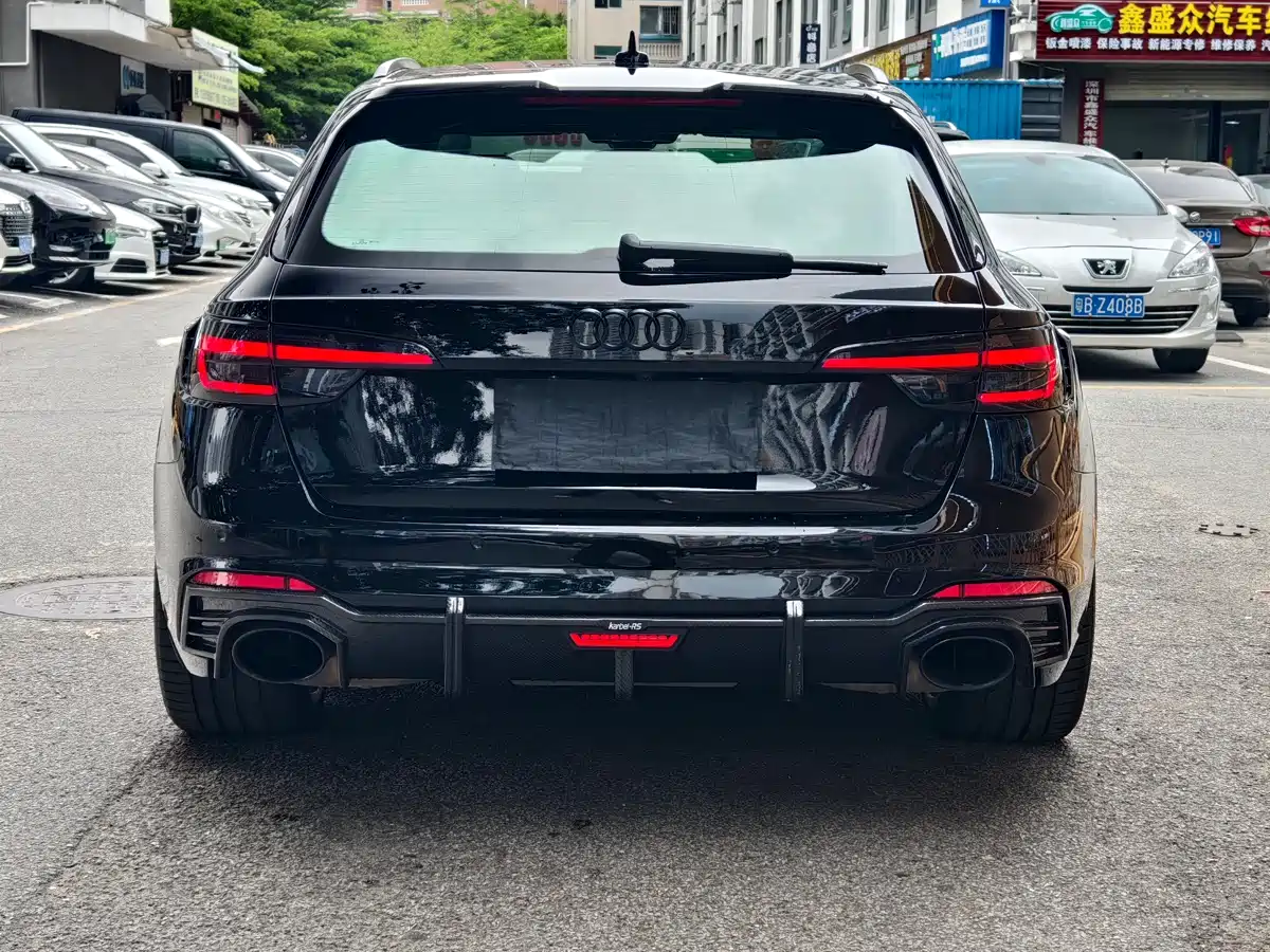 Audi RS 4 2019 RS 4 2.9T Avant фото 5