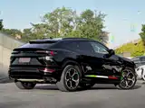 Фото 18 - Lamborghini Urus