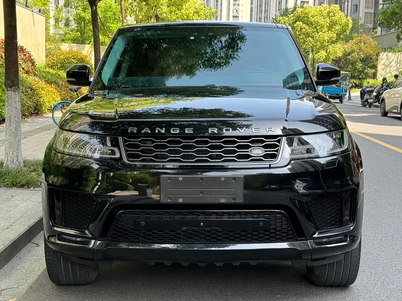 Land Rover Range Rover Sport 2020 3.0 L6 HSE DYNAMIC фото 2