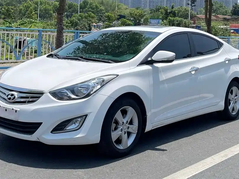 Hyundai Langdong 2013 1.6L Automatic Leading