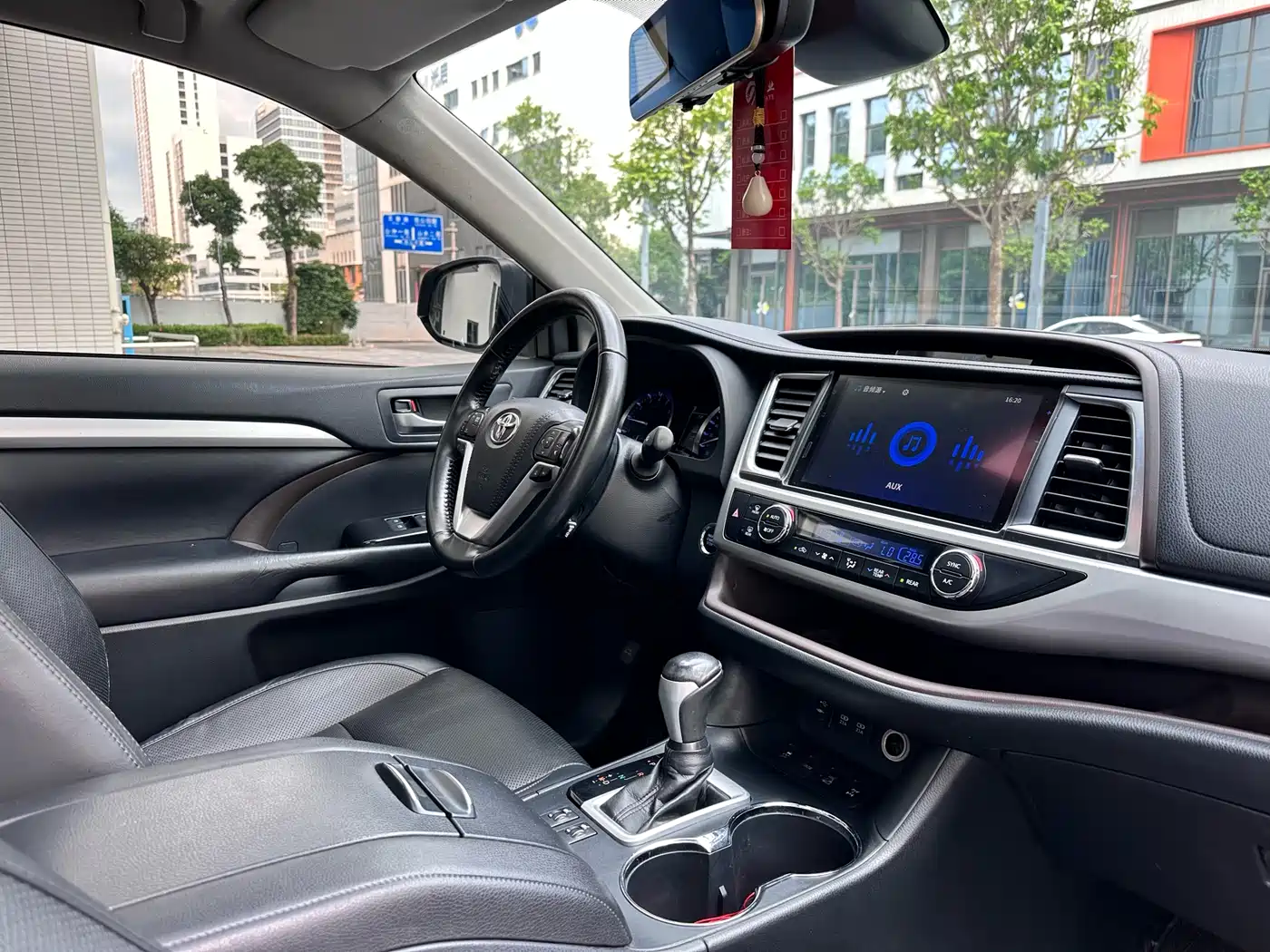 Toyota Highlander 2018 2.0T 4WD Luxury 7-seater China VI фото 8