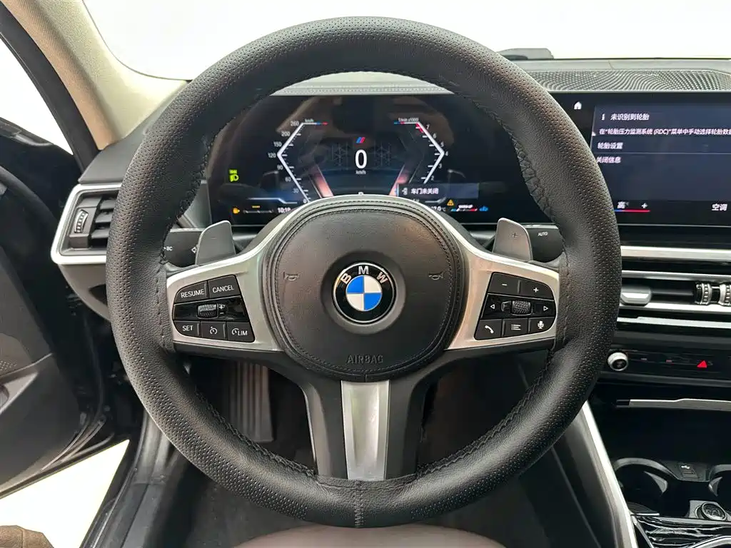 BMW 3 Series 2023 320Li M Sport Package фото 11