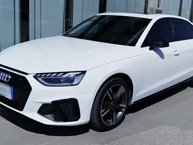 Audi A4L 2023 40 TFSI Fashion Dynamic