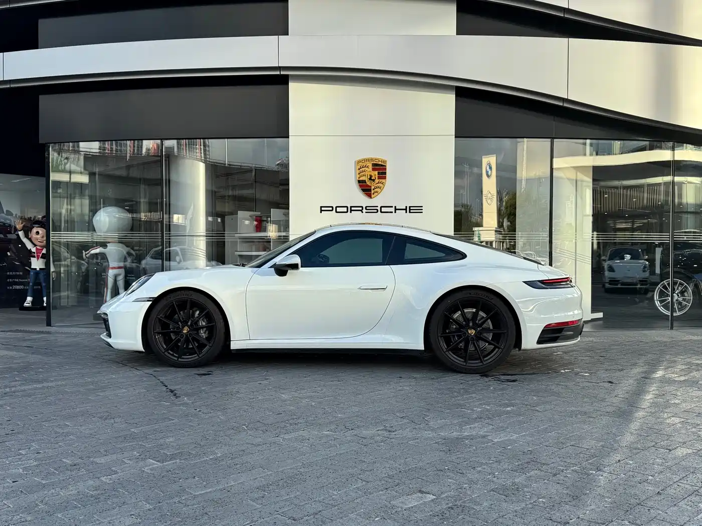 Фото 4 - Porsche 911