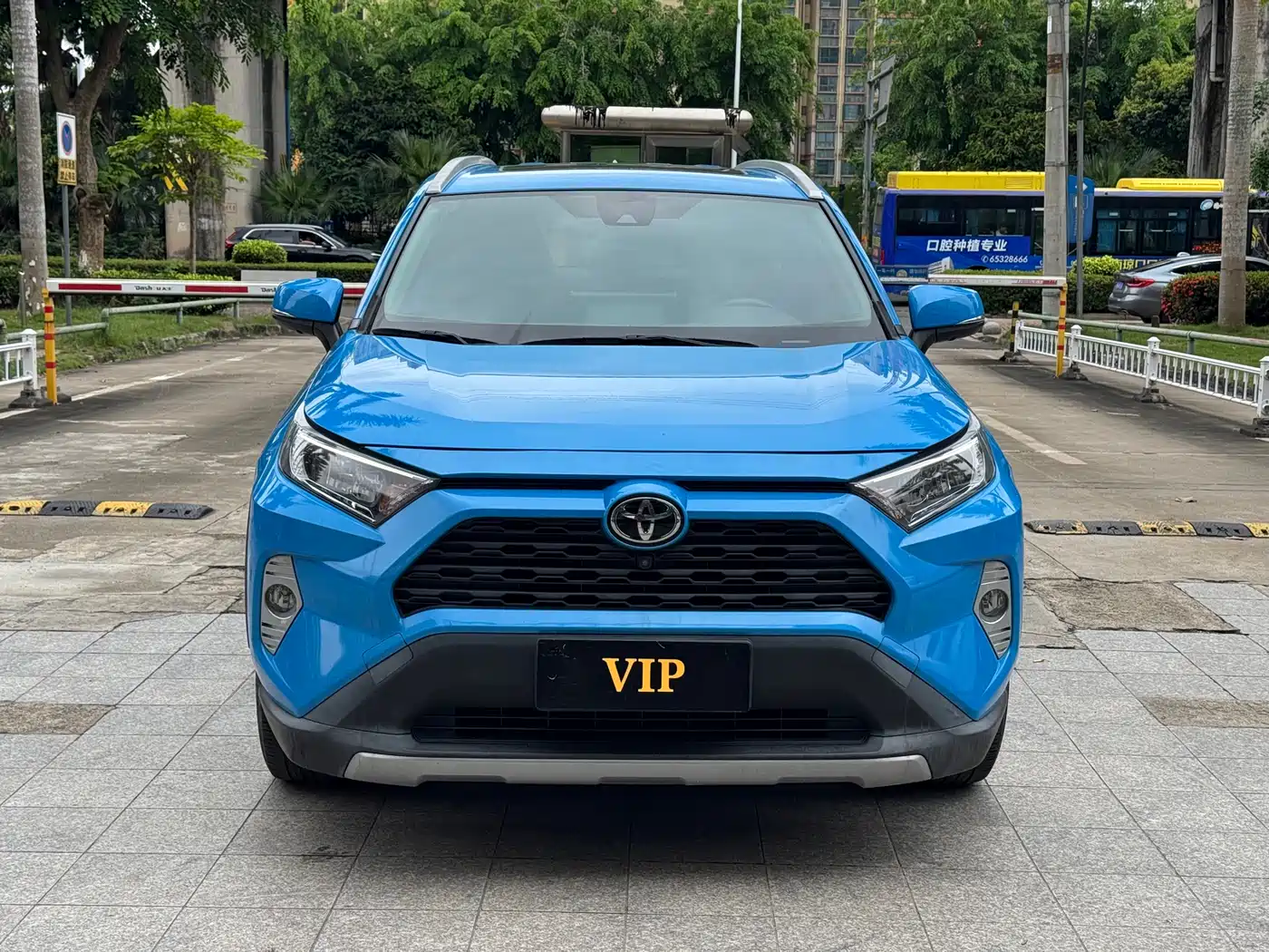 Toyota RAV4 Rongfang 2020 2.0L CVT 2WD Trend Edition фото 2