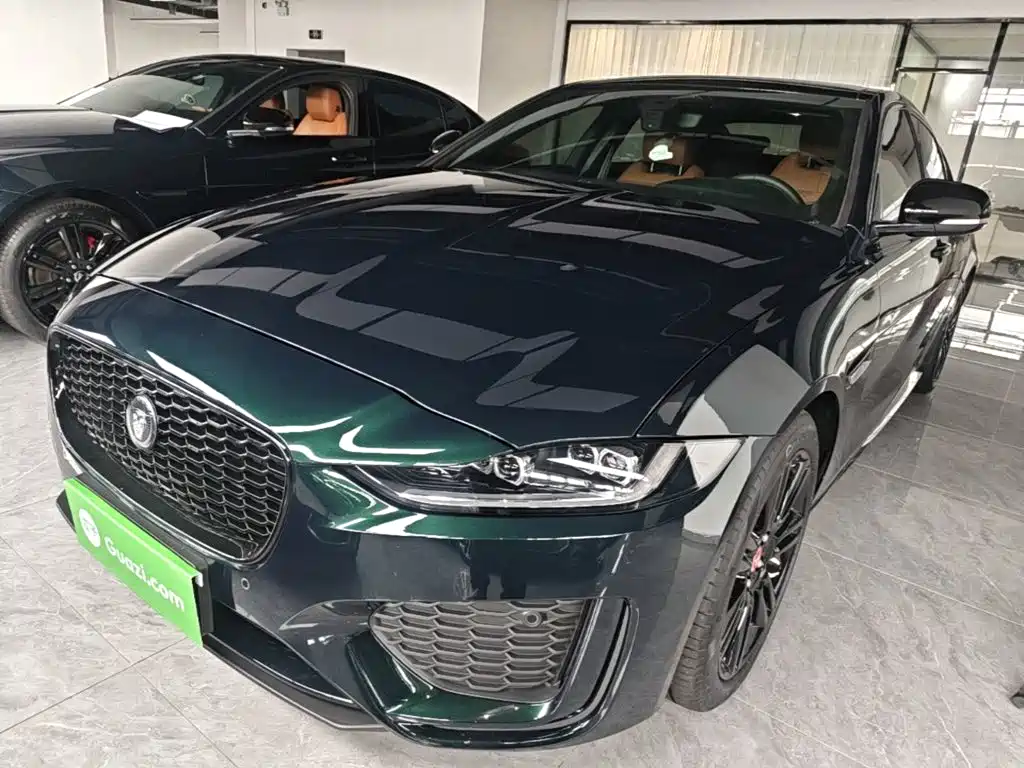 Jaguar XEL 2024 Model 2.0T 250PS R-DYNAMIC S Gloss Black Sport Edition