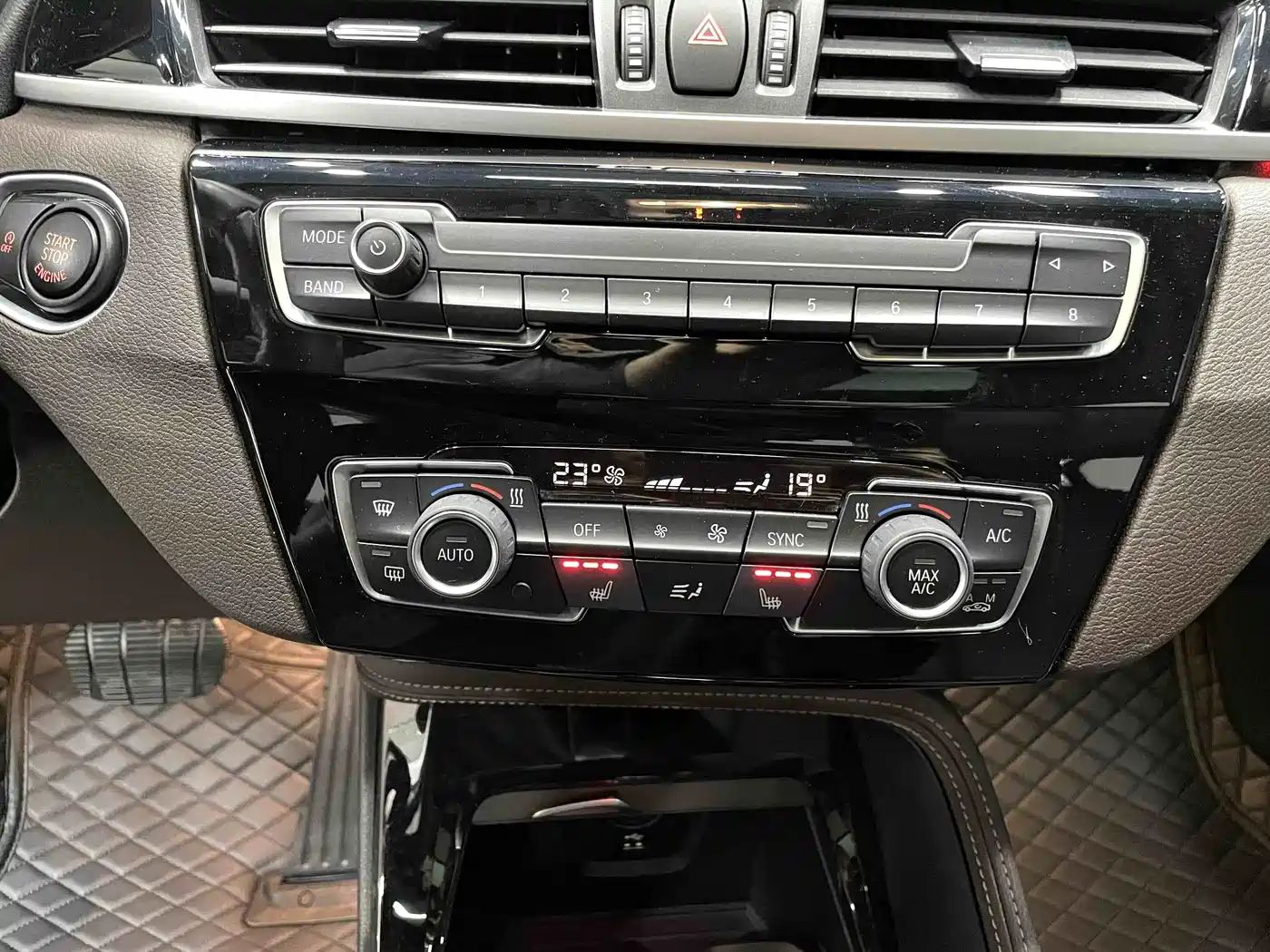 BMW X1 2022 sDrive20Li Premium фото 12