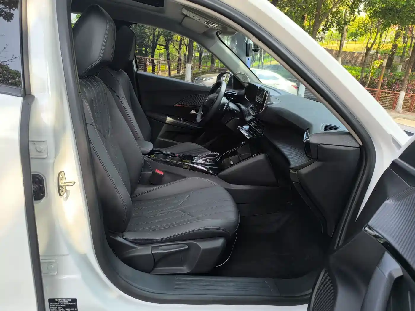 Peugeot 2008 2022 230THP THE ONE фото 11