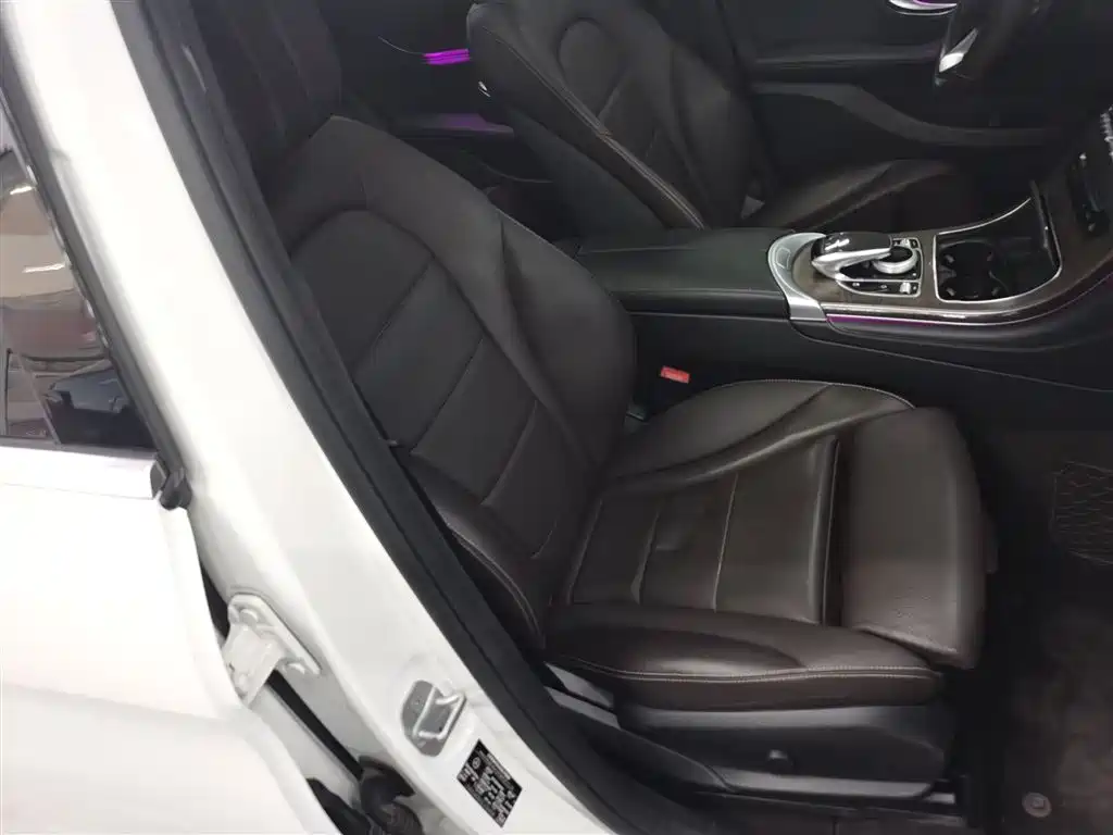 Mercedes-Benz GLC 2016 GLC 300 4MATIC Dynamic фото 25