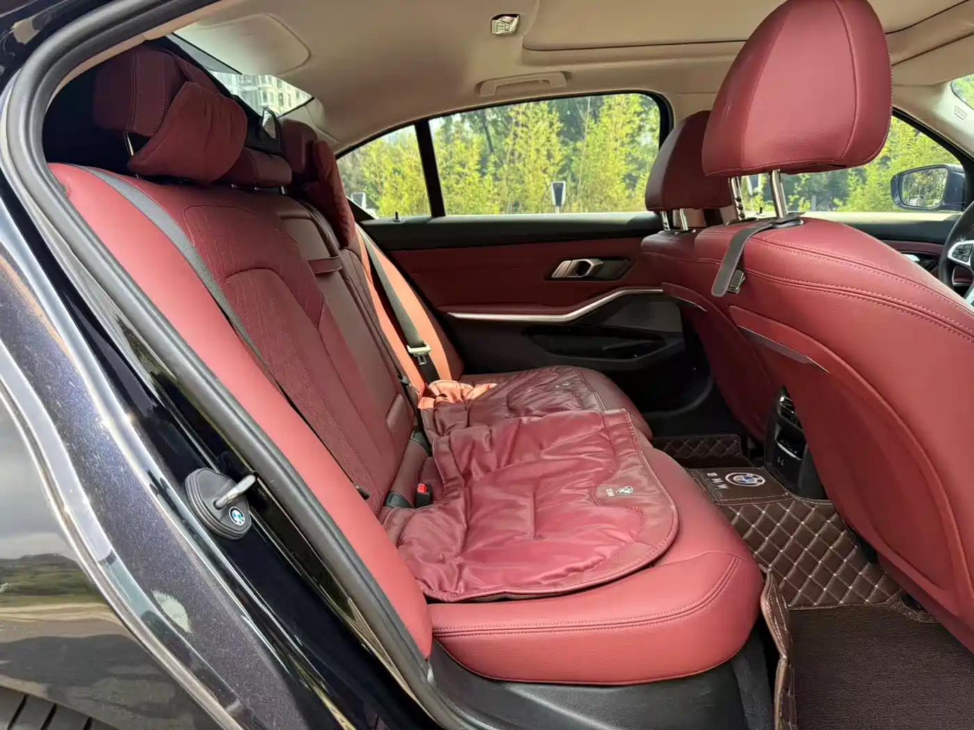 BMW 3 Series 2023 320Li M Sport Package фото 11