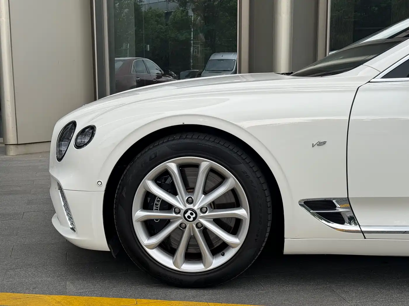 Bentley Continental 2020 4.0T GT V8 фото 9