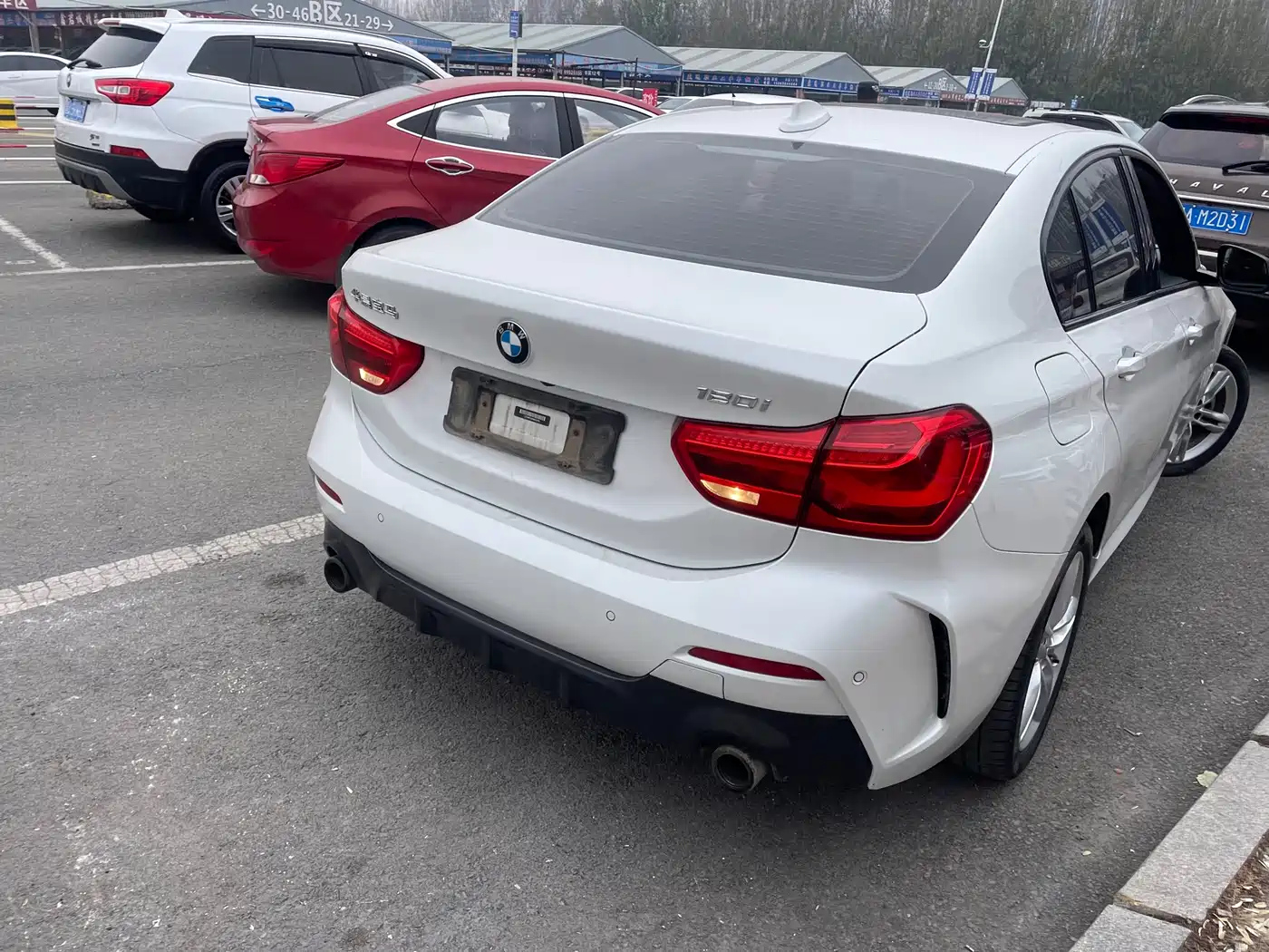 BMW 1 Series 2021 Facelift 120i M Sport Shadow Edition фото 3