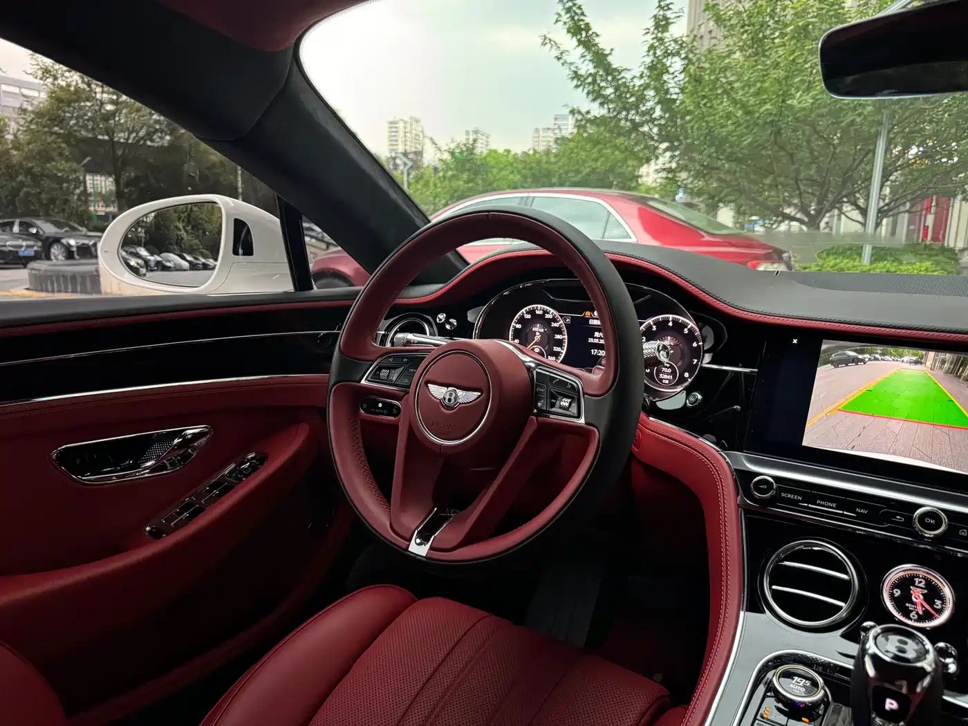 Bentley Continental 2020 4.0T GT V8 фото 25