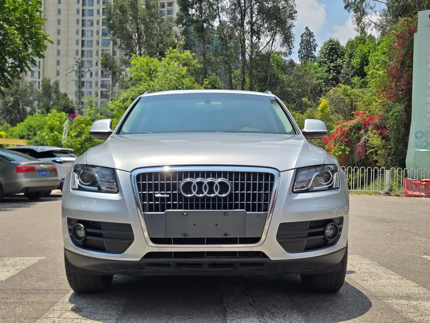 Audi Q5 2012 2.0TFSI Luxury фото 2