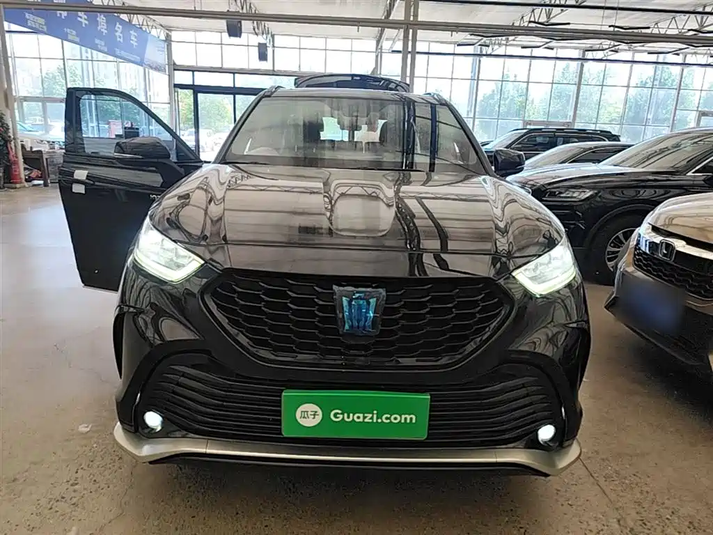 Toyota Crown Kluger 2021 2.5L HEV 4WD Luxury фото 3