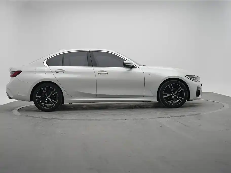 BMW 3 Series 2021 Second Facelift 325i M Sport Package фото 6