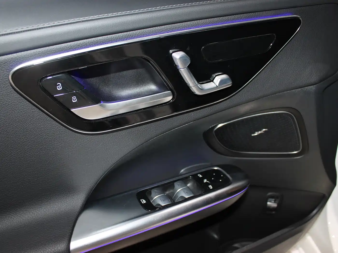 Mercedes-Benz C-Class 2023 C 260 L Sport фото 10