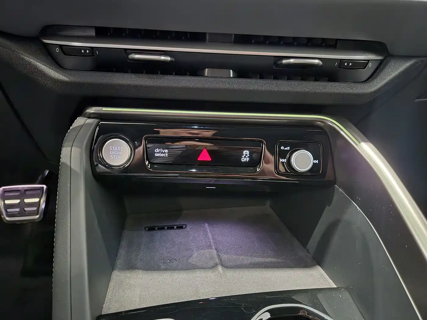 Audi Q5L 2026 Smart Hybrid Premium фото 11