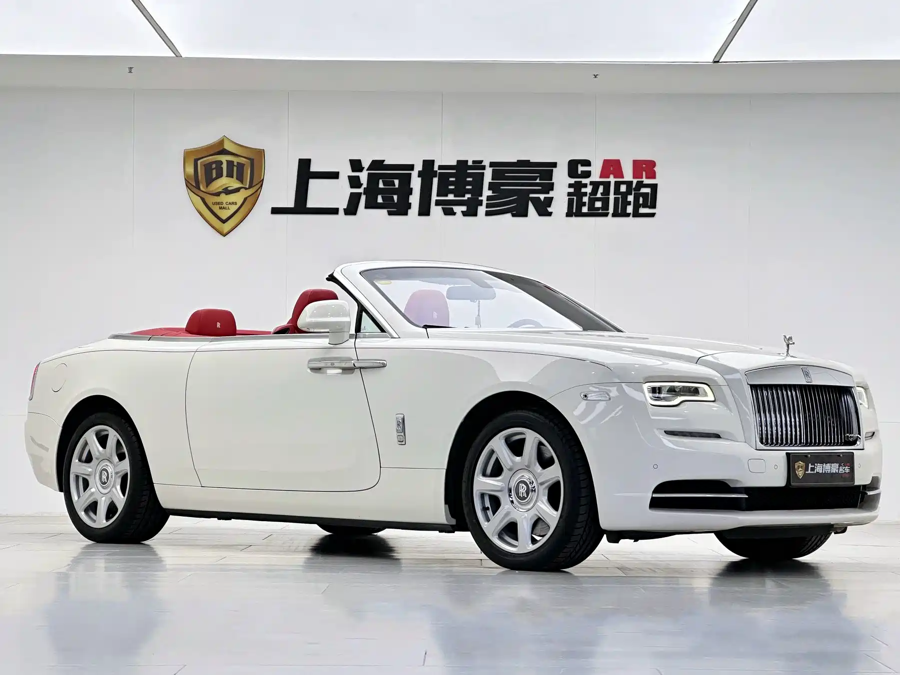 Фото 8 - Rolls-Royce Dawn