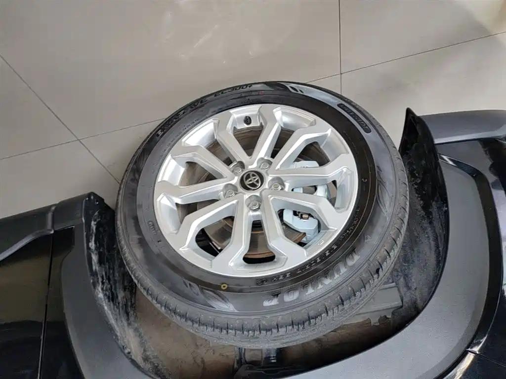 Toyota Frontlander 2024 2.0L CVT Leading Plus Edition фото 23