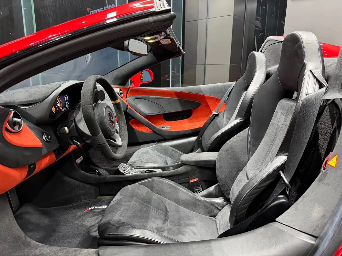 McLaren 600LT 2019 3.8T Spider фото 6