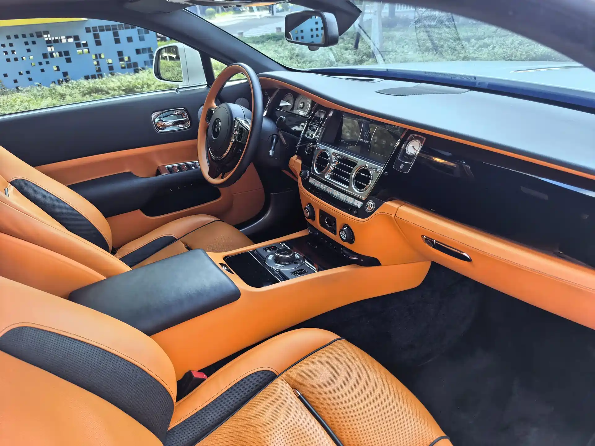 صورة 9 - Rolls-Royce Wraith