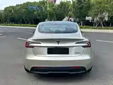 Фото 4 - Tesla Model 3