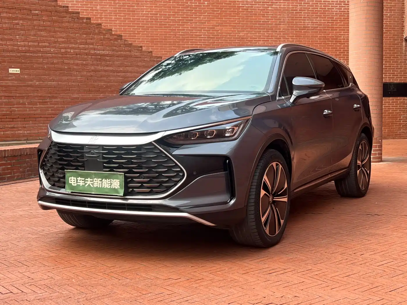  BYD Tang New Energy 2022 DM-p 215KM AWD Executive