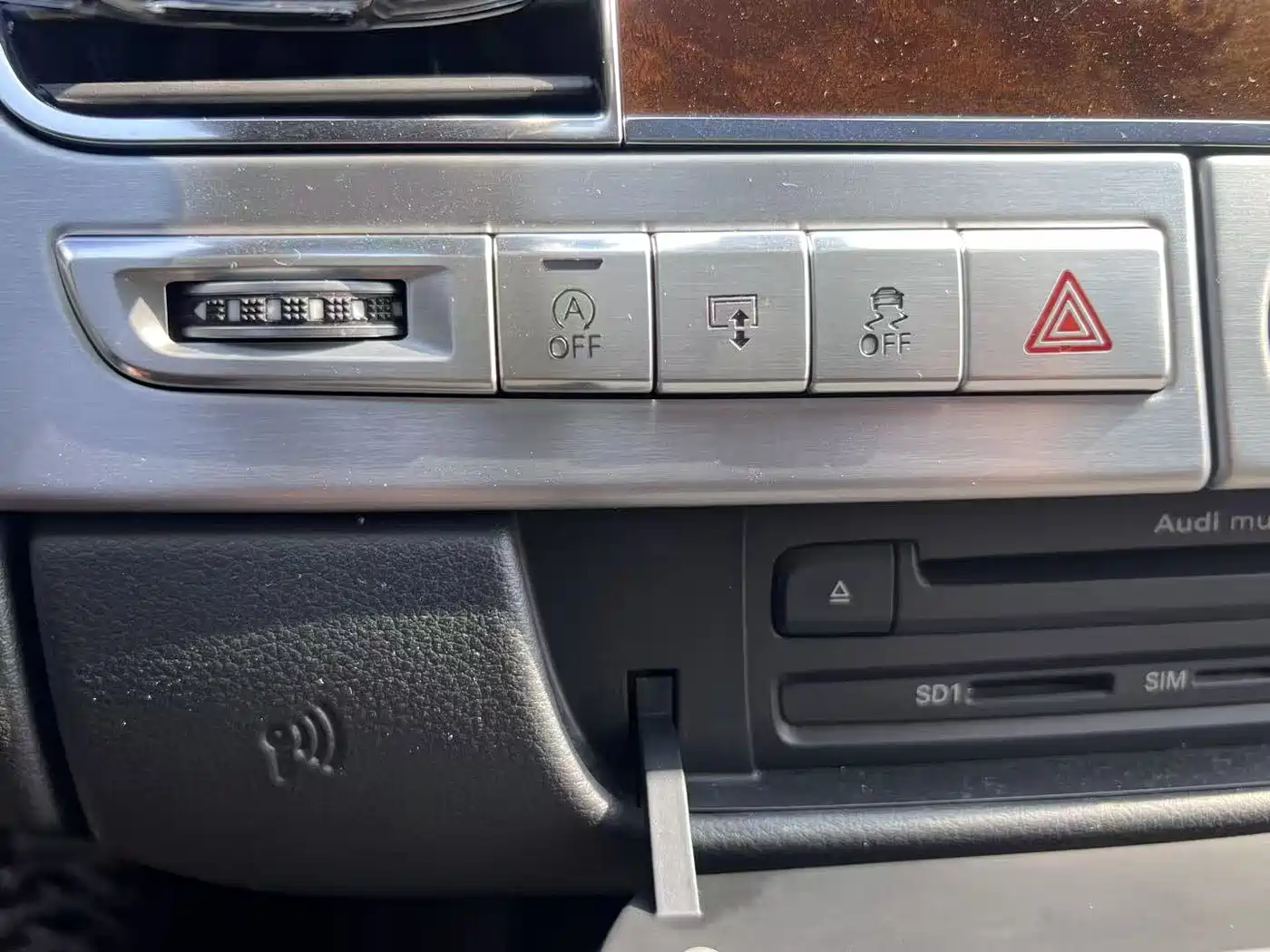 Фото 32 - Audi A8
