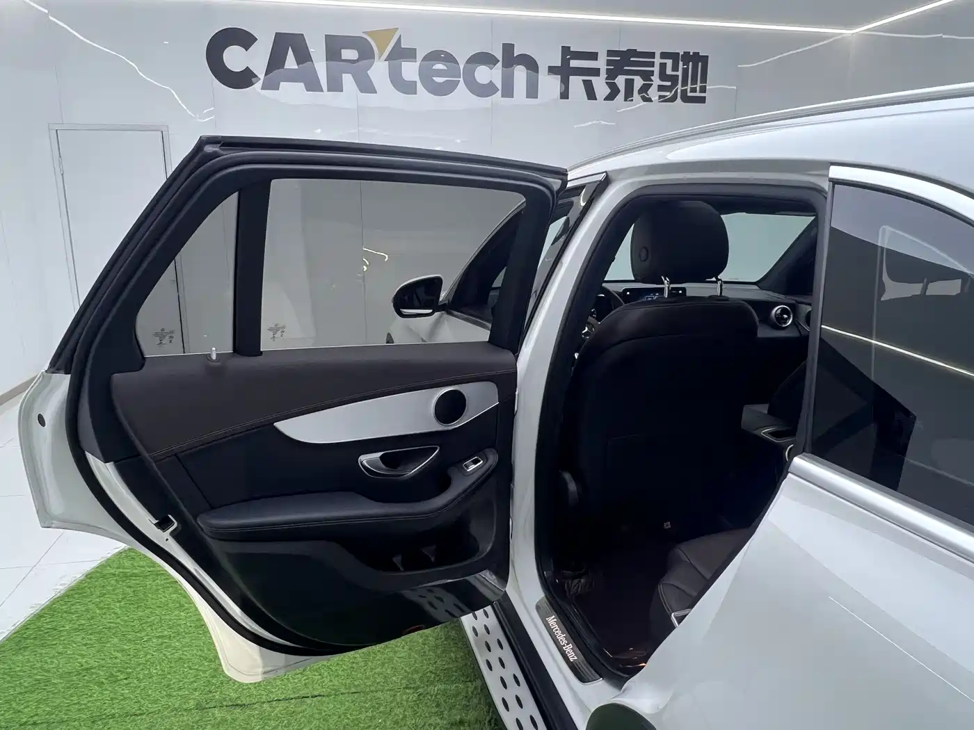 Mercedes-Benz GLC 2022 Facelift GLC 260 L 4MATIC Dynamic фото 9