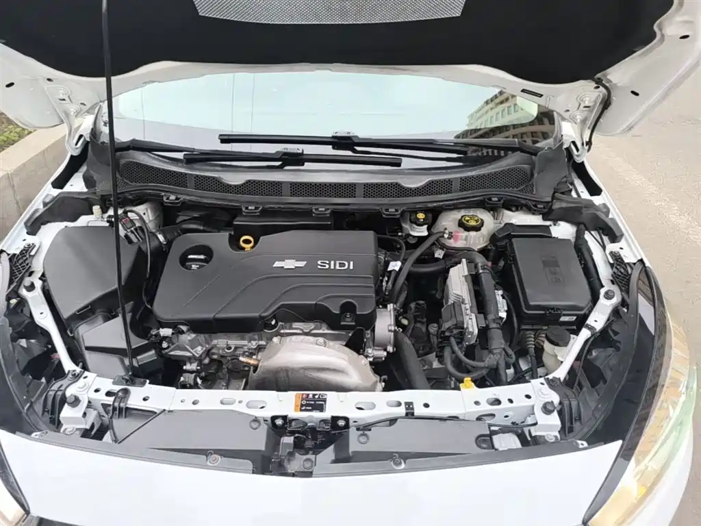 Chevrolet Cruze 2015 1.5L Manual Elite Edition фото 20