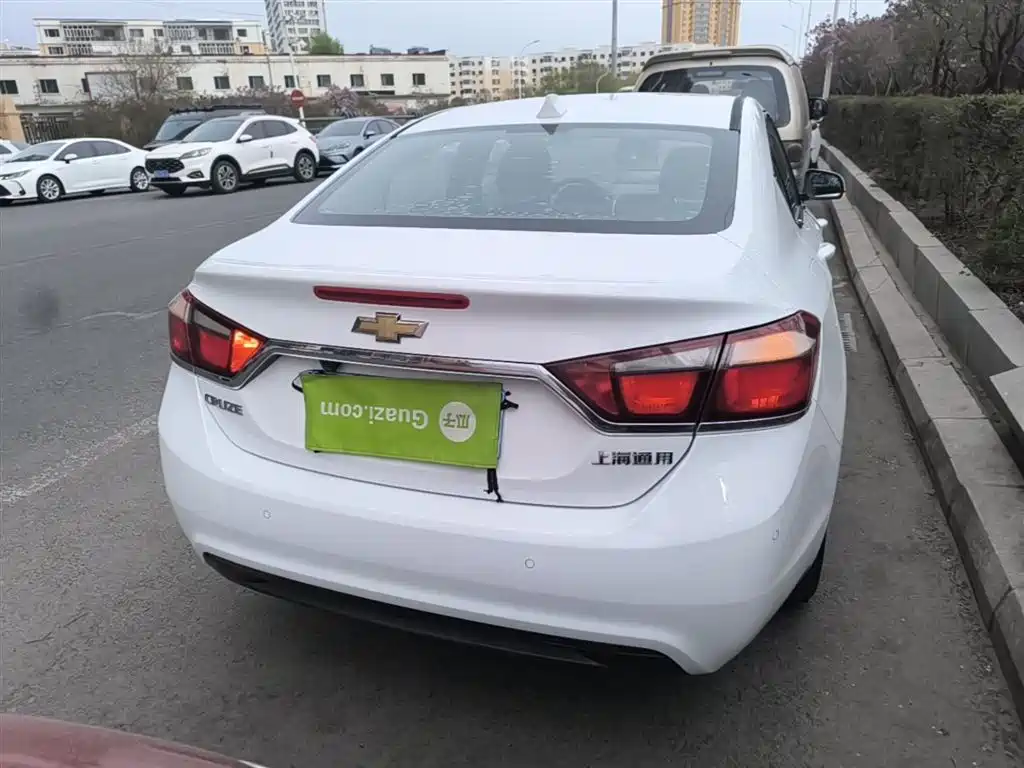 Chevrolet Cruze 2015 1.5L Manual Elite Edition фото 6