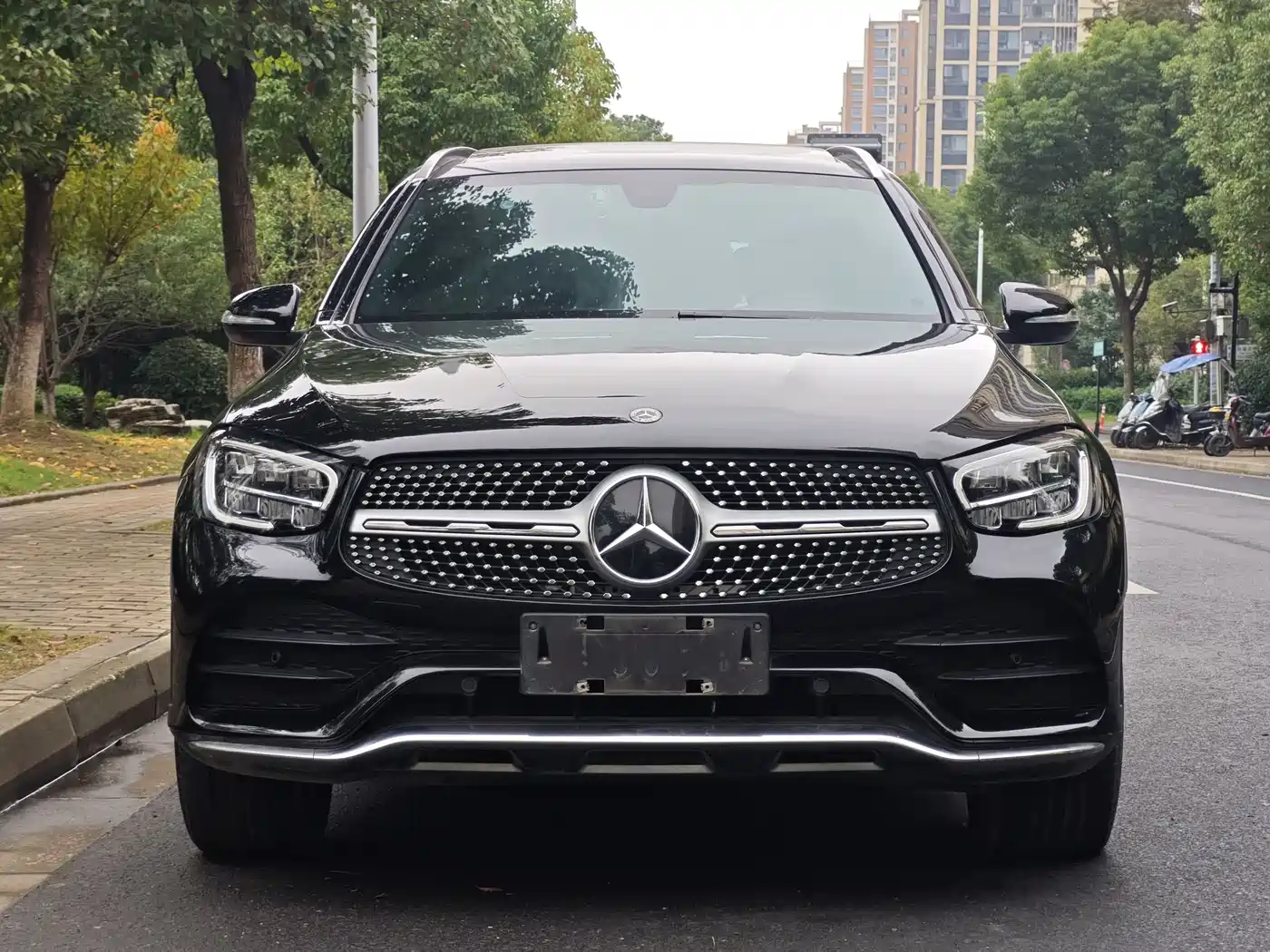 Mercedes-Benz GLC 2020 Facelift GLC 260 L 4MATIC Luxury фото 2