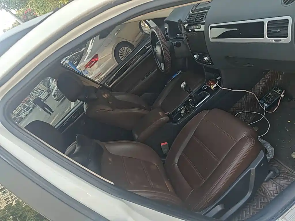 Yema Auto Yema T70 2016 2016 Upgrade 1.5T Manual Luxury