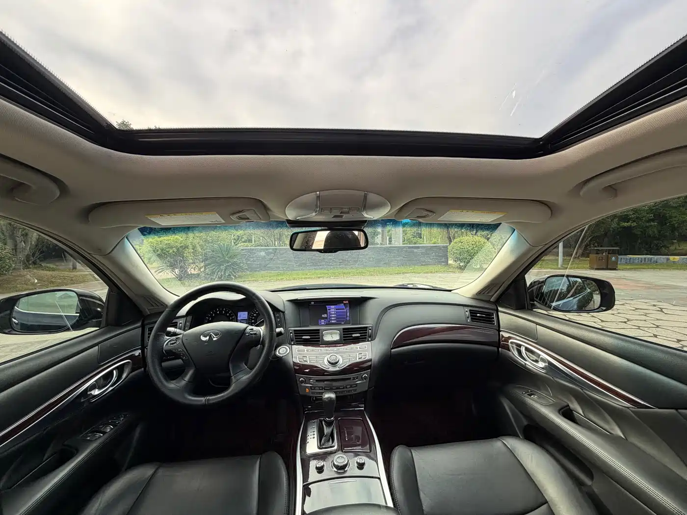 Infiniti Q70 2017 2017 Q70L 2.5L Enjoyment Edition