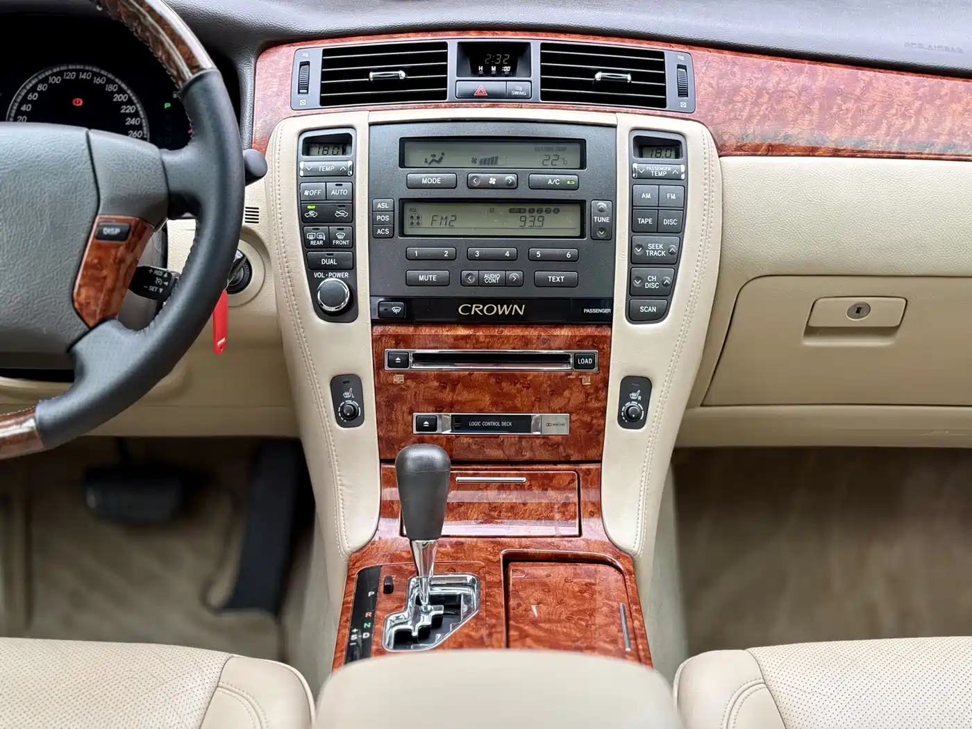 Toyota Crown 2009 2.5L Royal Special Enhanced Edition фото 8