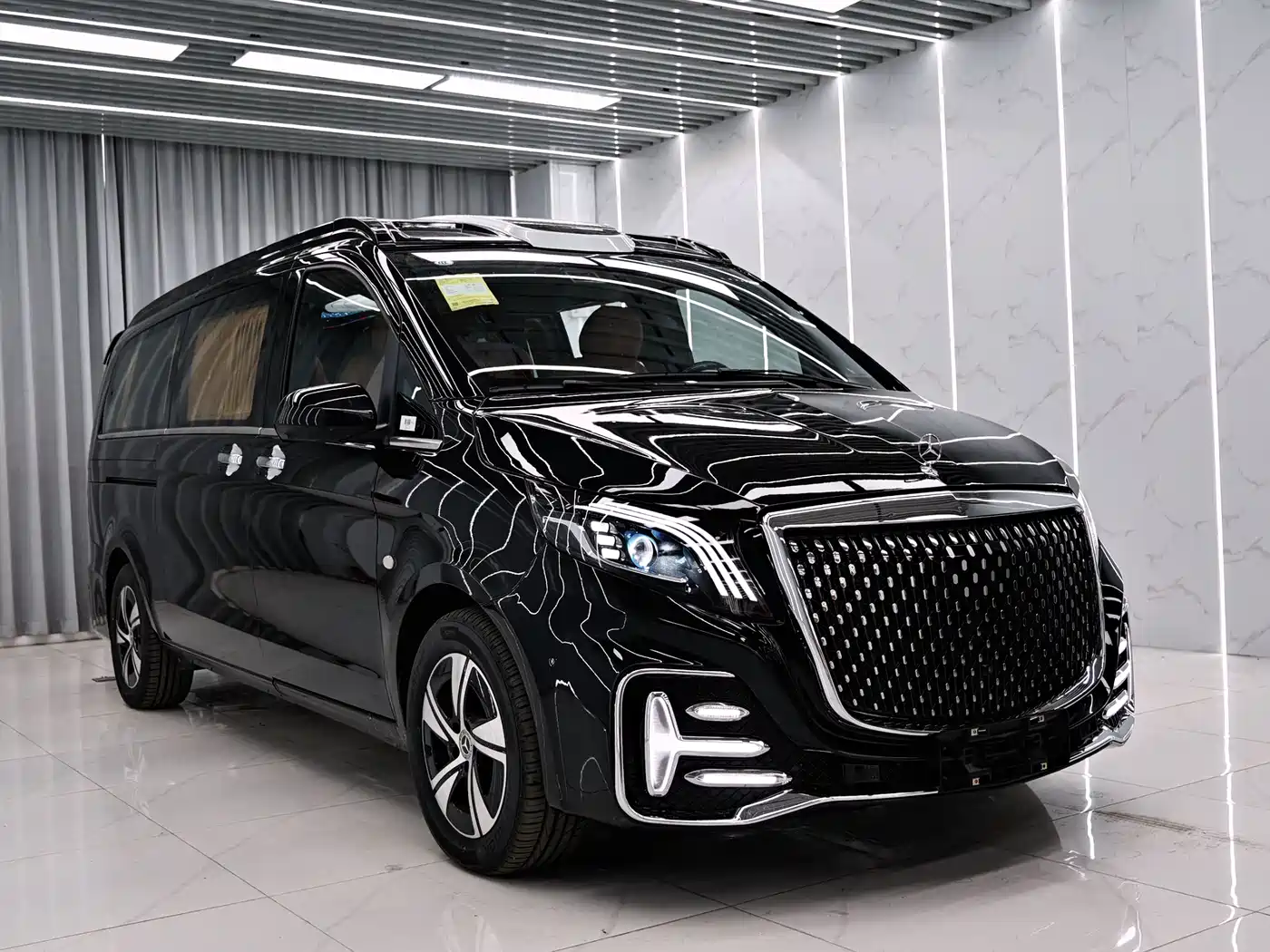 Mercedes-Benz Vito 2024 2.0T Business 7-Seater фото 11
