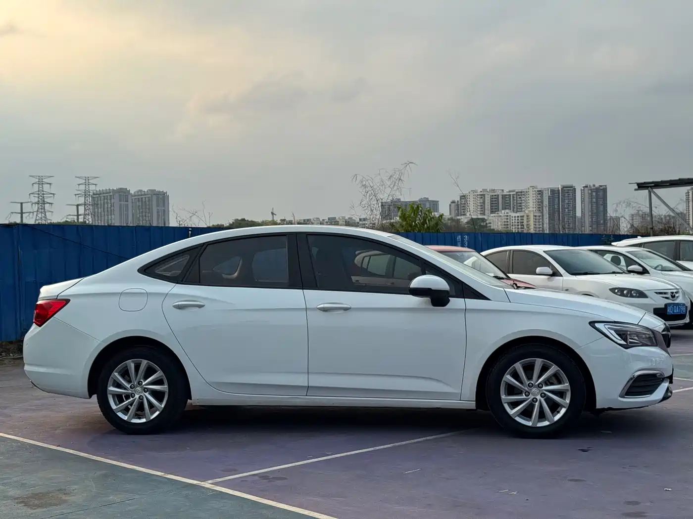 Buick Verano 2018 Sedan 15S Automatic Progressive фото 4