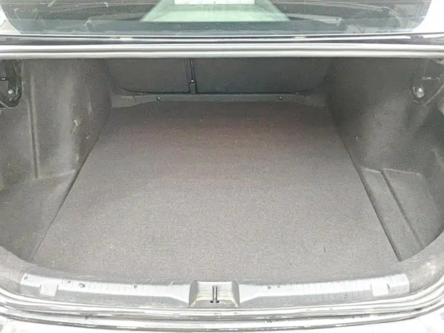 Volkswagen Lavida 2022 1.5L Auto Comfort Edition фото 4