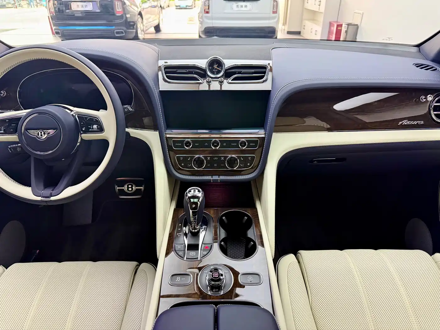 Bentley Bentayga 2025 2024 4.0T V8 Long Wheelbase Yadu Edition