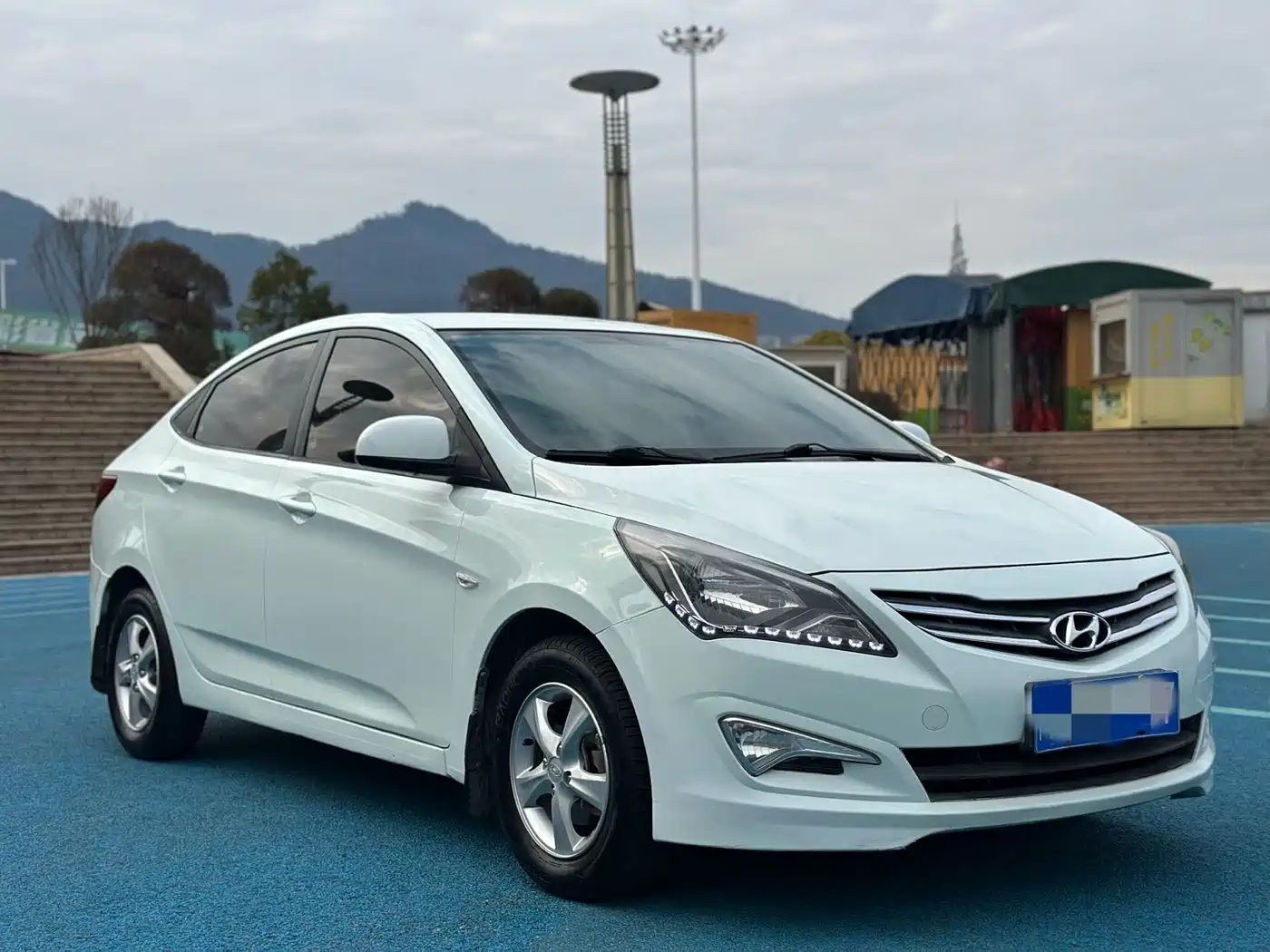 Hyundai Verna 2014 1.4L Automatic Smart GLS фото 3