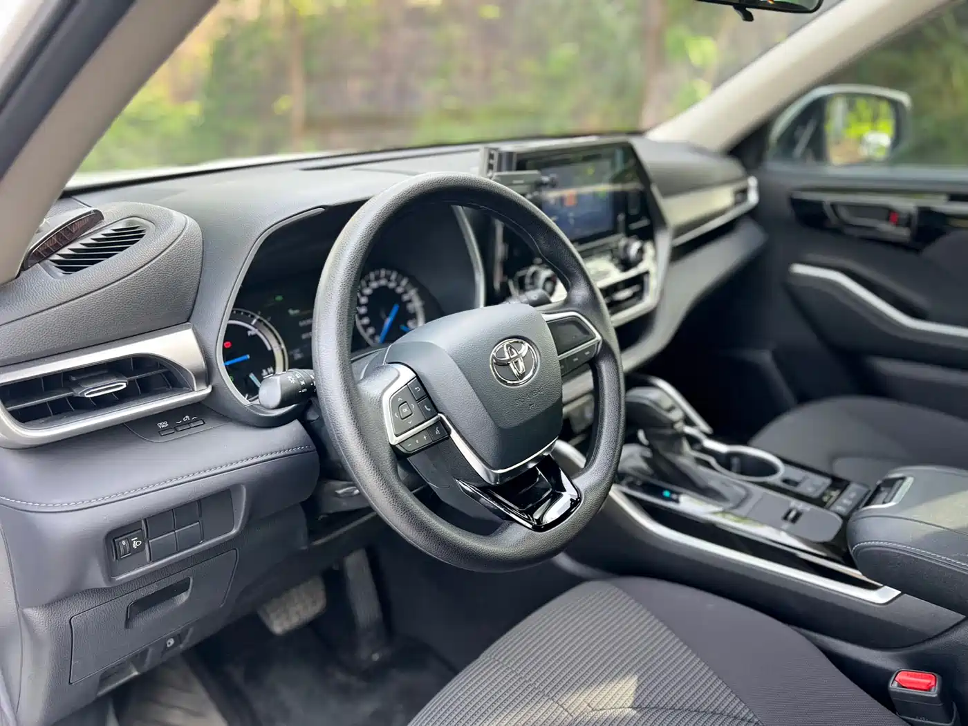 TOYOTA HIGHLANDER