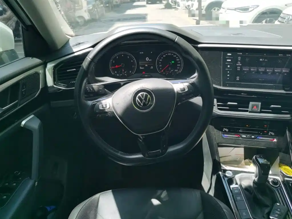 Volkswagen Tayron 2021 330TSI 2WD 3rd Anniversary Limited Edition фото 7